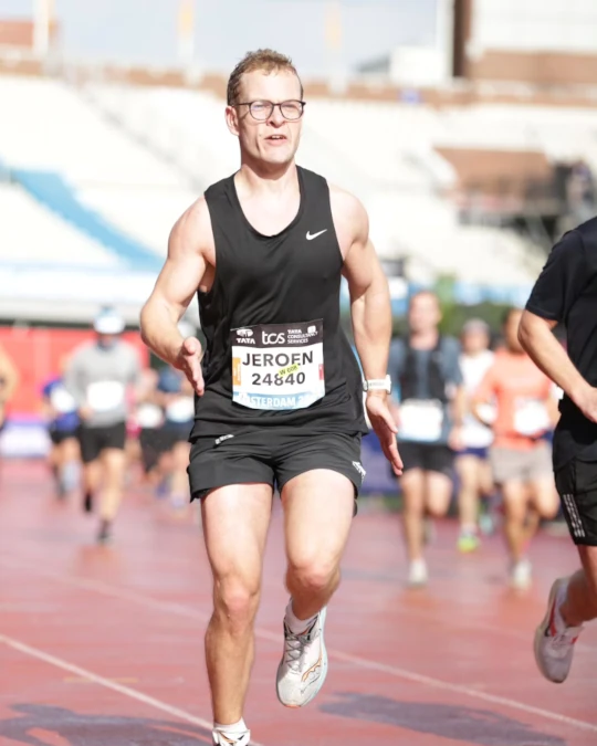 Sprint finish! - jeroentrimbach /2023/10/amsterdam-marathon-2023/JeroenTrimbachTCSAmsterdamMarathon2023Finish.webp